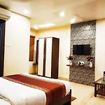 Hotel Aadesh Palace