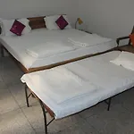 Cozy Inn