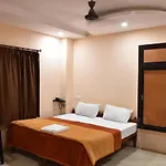 Hotel Sarweshwary
