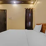 Oyo Flagship 83473 Hotel Kp