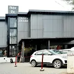 Hotel Tridev Grand
