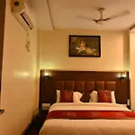 Hotel Radiance Courtyard,Varanasi