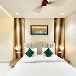 Hotel Vedangam Inn ! Varanasi - Foreigner\'S Choice ! Fully Air-Conditioned Hotel With Parking Availability, Near Kashi Vishwanath Temple, And Ganga Ghat 2