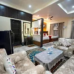 Banaras Bliss Studio Room Near Kashi Vishwanath Mandir