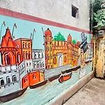 Om Paramhans Luxury Homestay