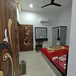 Omisha Guest House