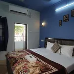 Ambricana Paying Guest House