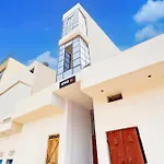 Super Hotel O B.G.P.G House