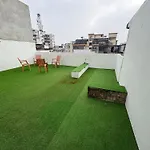 Mehrotra Home Stay