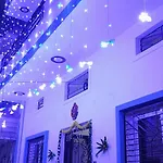 Yash Paying Guest House