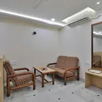 Hotel Jsb Inn Varanasi - Prime Location And Luxury Room Quality