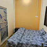 Devansh Paying Guest House