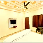 Hotel Sunayana # Guest House Near Kashi Vishwanath Temple - Free Public Parking And Wifi Facilities - Air Conditioning Room - Best Hotel