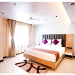 Hotel Narayani Near Kashi Vishwanath Temple - Fully Air Conditioned Room - A Top Rated Hotel In Varanasi