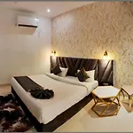 Hotel \
