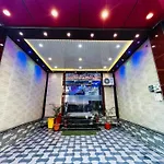 Varanasi Hotel #Mahadev # Inn # -Near Kashi Vishwanath Temple And Ganga Arti Ghat #Fully Air Conditioning #Free Wi-Fi #Parking #Best Hotel In Varanasi #Prime Location - Book Now