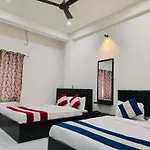Varanasi Hotel #Mahadev # Inn # -Near Kashi Vishwanath Temple And Ganga Arti Ghat #Fully Air Conditioning #Free Wi-Fi #Parking #Best Hotel In Varanasi #Prime Location - Book Now