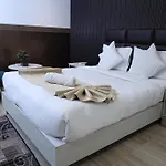 Hotel Hardik Palacio