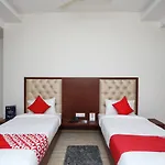 Oyo 19122 Mastana Palace