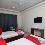 Oyo 19122 Mastana Palace