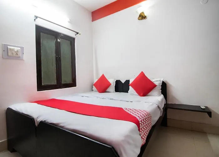 Oyo 48065 Alibaba Guest House