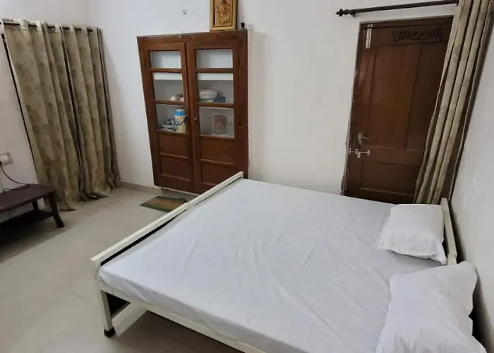Kashi Homestay