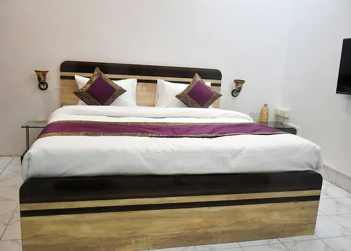 Raahi Luxury Villa Near Kashi Vishwanath