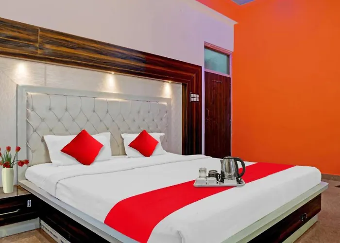Hotel Jsb Inn Varanasi - Prime Location And Luxury Room Quality