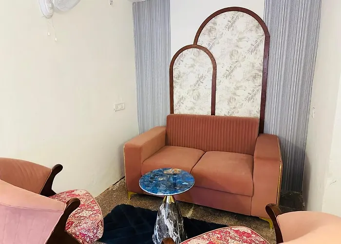 Kamaree-7Bhk