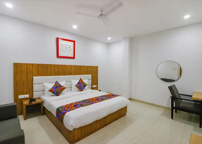 Fabhotel Premium Kashi