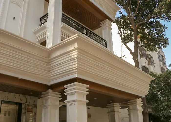 Four Leaf Hotel Arjuna Manor, Varanasi
