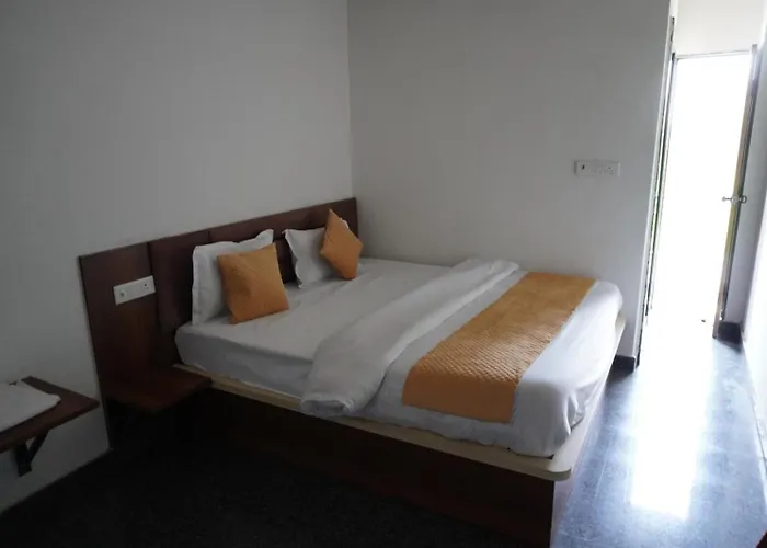 Golden Residency Guest House