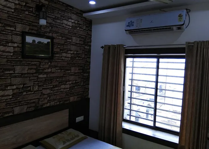Alakhnanda Guest House