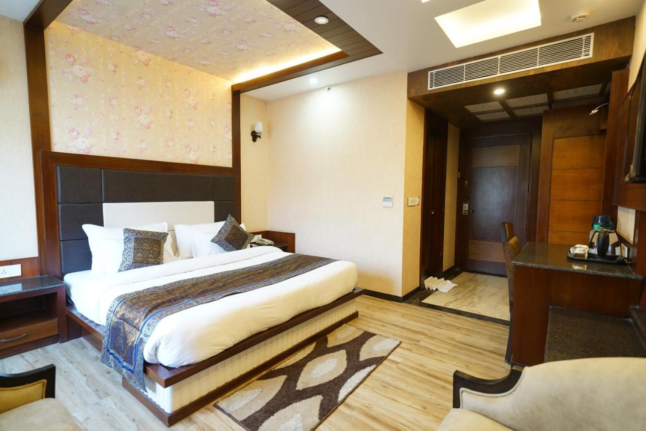 Hotel Square Hotel,varanasi Varanasi