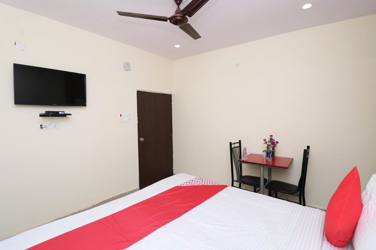 Hotel Oyo Flagship 28065 Anmol Plaza Varanasi