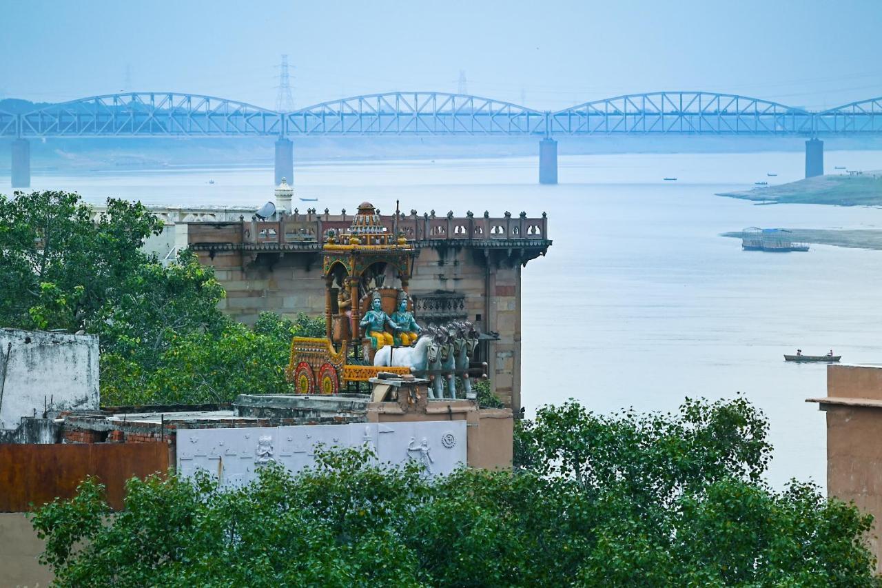Ganga Darshanam At Dashashwamedh Ghat