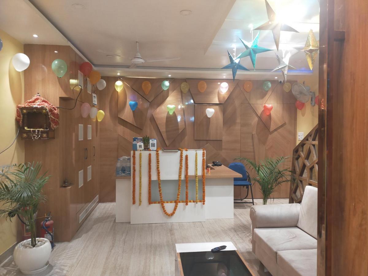 Hotel Prabhat *