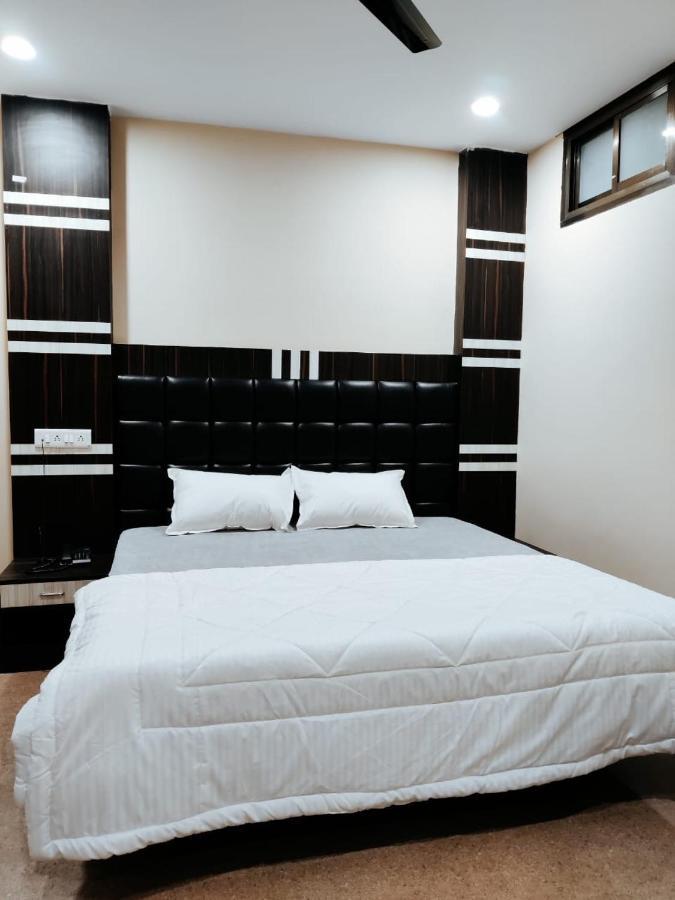 Priyaparadiseinn Hotel 3*