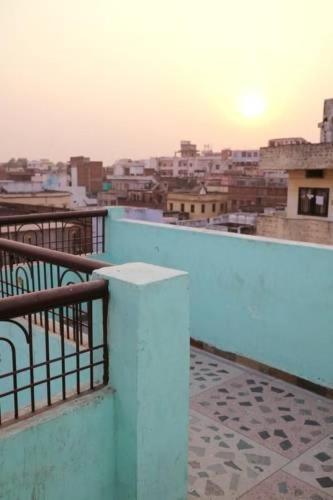 Relax Paying Guest house *