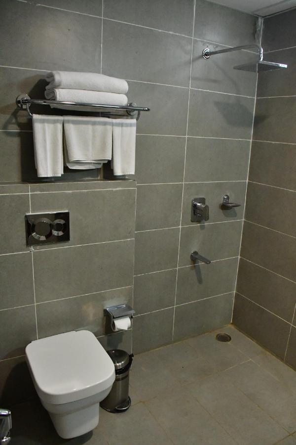 Yatharth Hotel Varanasi