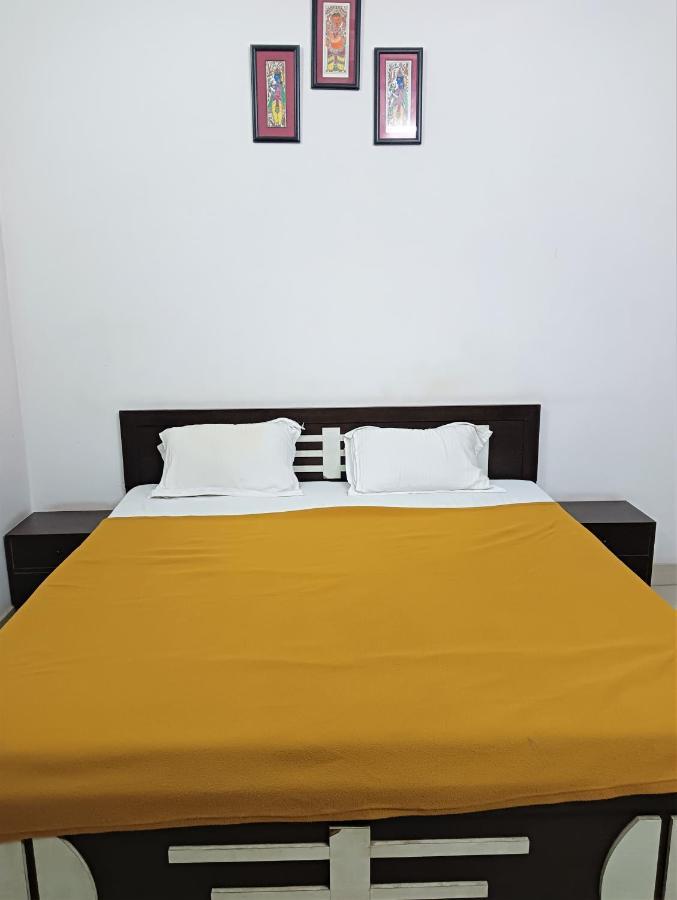 Varuna Palace-fully Vaccinated Staff Homestay