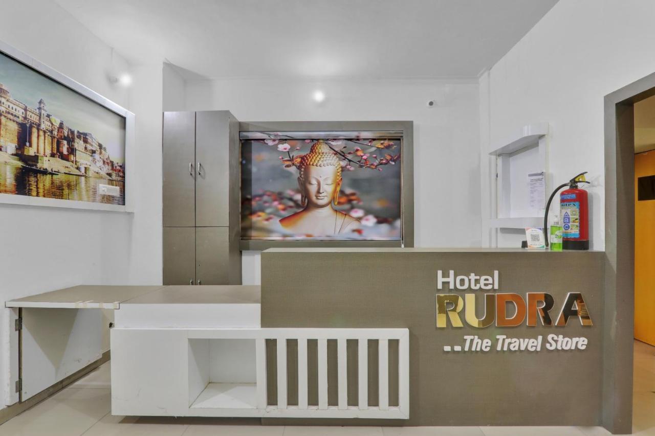 Oyo 82070 Rudra Hotel 3*