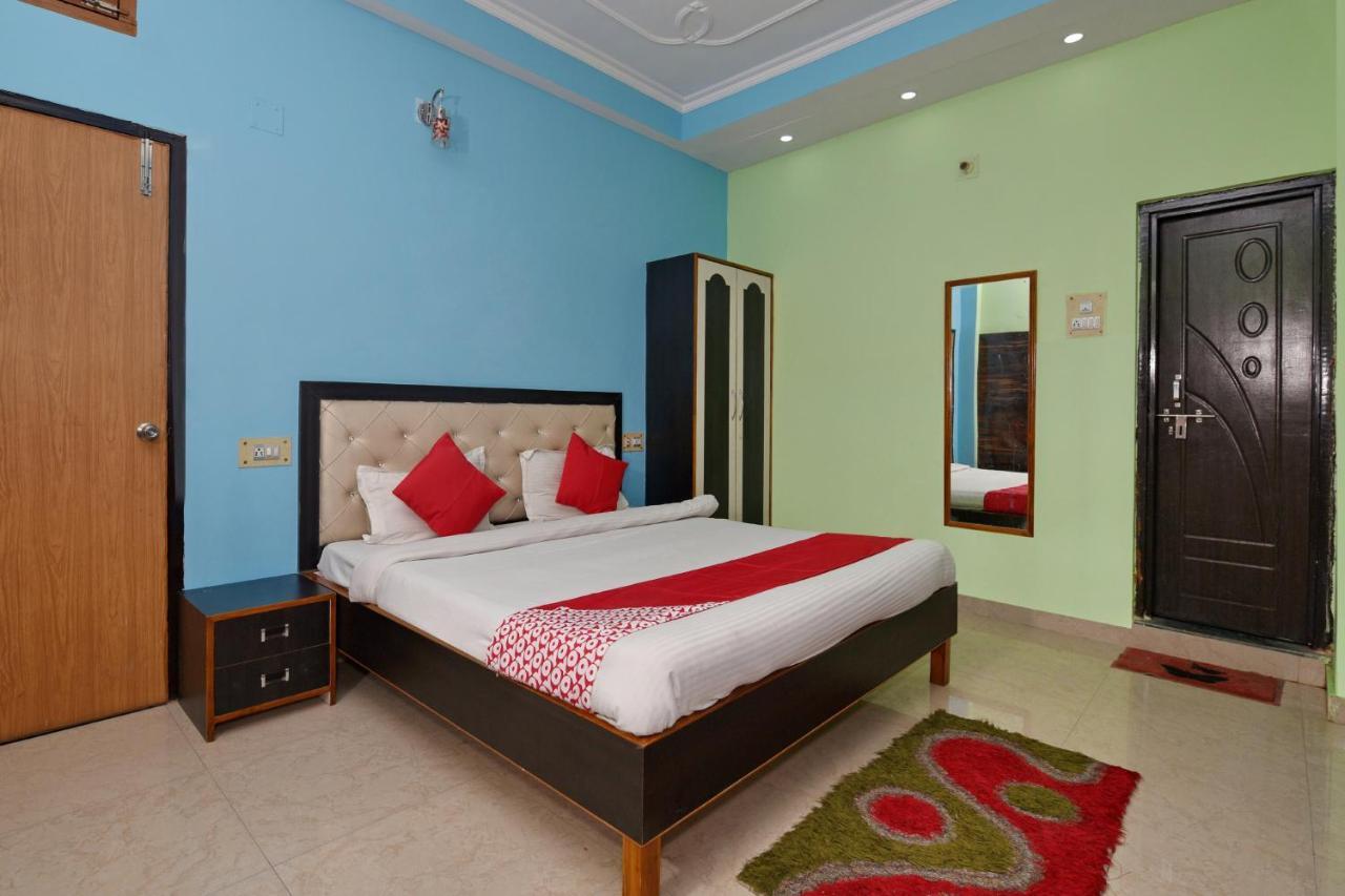 Oyo 4409 Chaitanya Varanasi