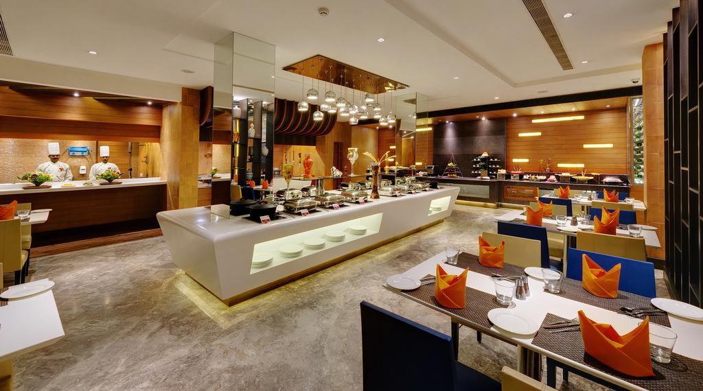 Ramada Plaza By Wyndham Jhv Hotel 5*