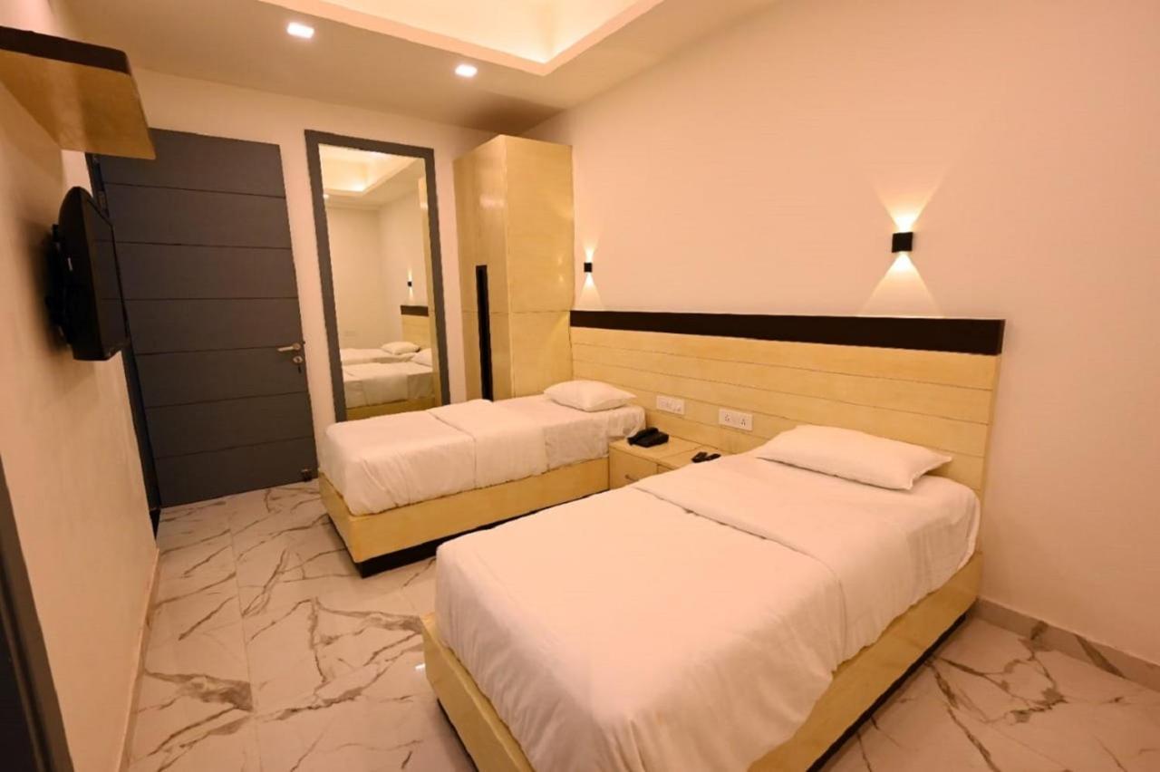 Prago By Deer Hotel 3*
