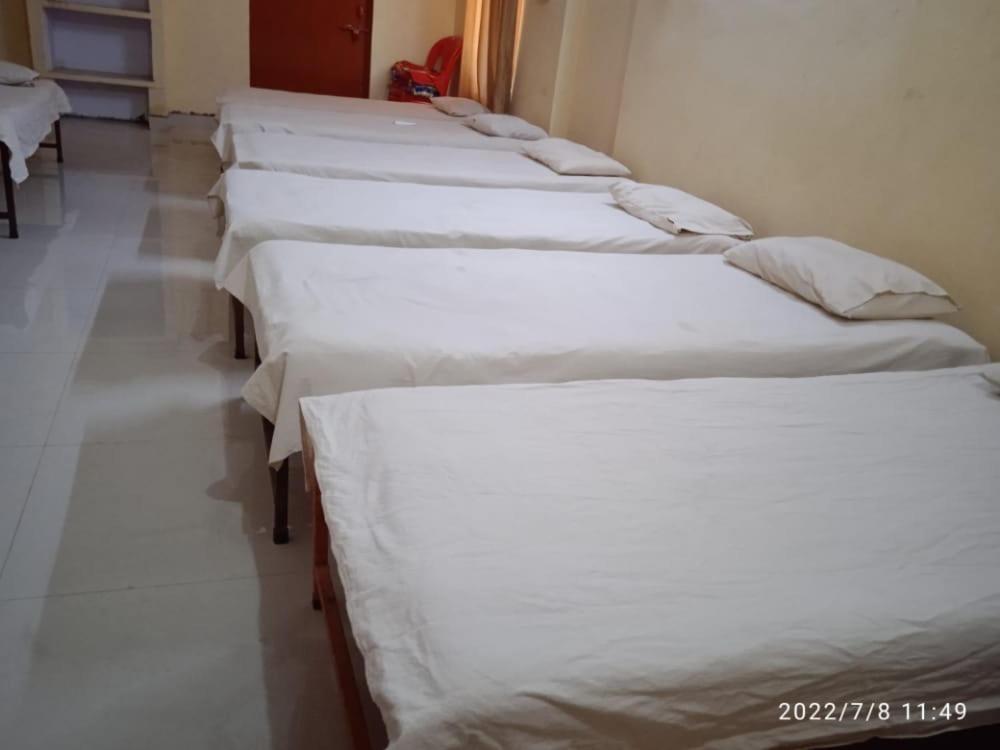 Guest house Shri Swami Sheetal Das Akhada B1-88 Assi , Near Pushkar Talab,varanasi, Ashram Dharmshala Varanasi