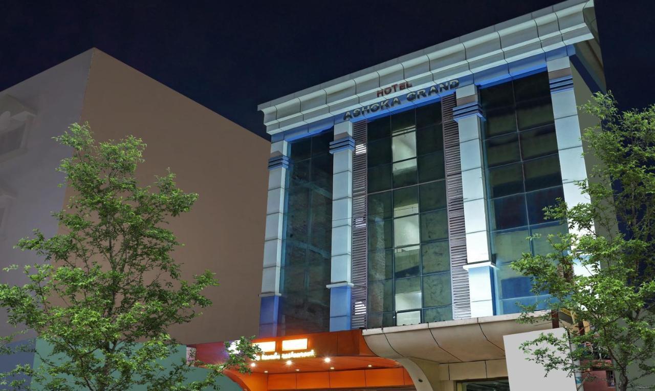 Hotel Itsy By Treebo - Ashoka Grand 3*
