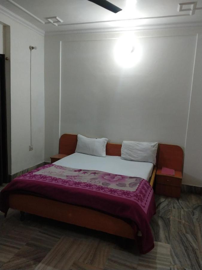 Palace 3* Varanasi