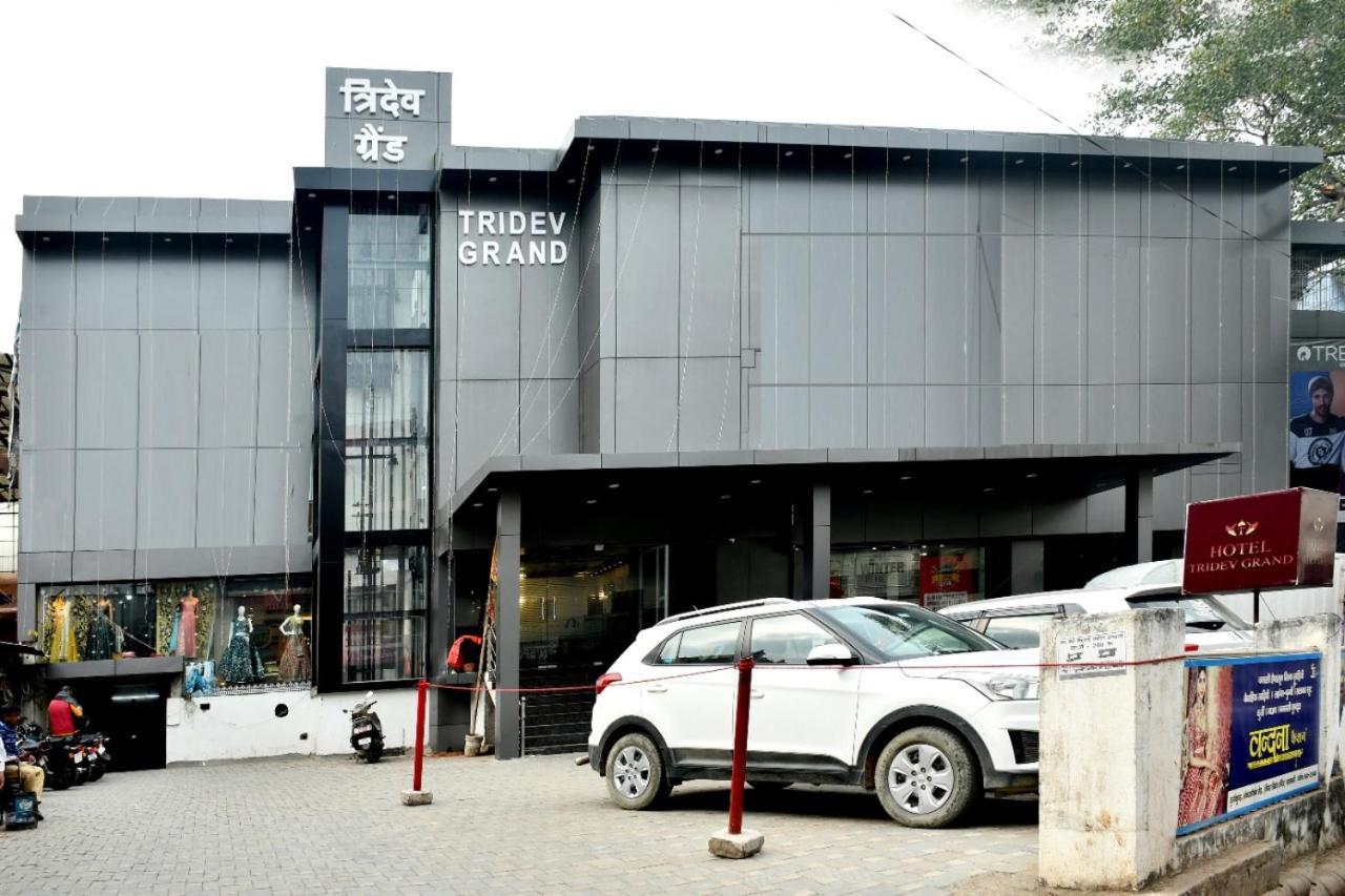 Tridev Grand Hotel Varanasi