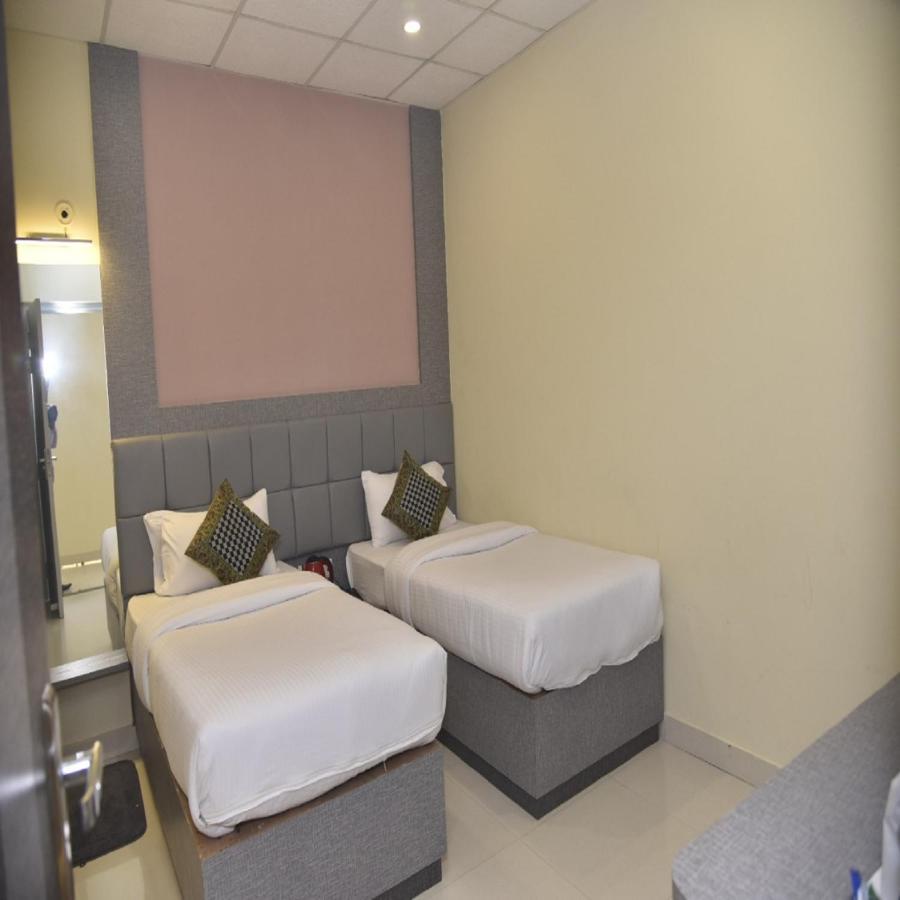 Hotel Tridev Grand
